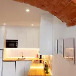 아파트 Casa Do Arco By Hnm 타비라